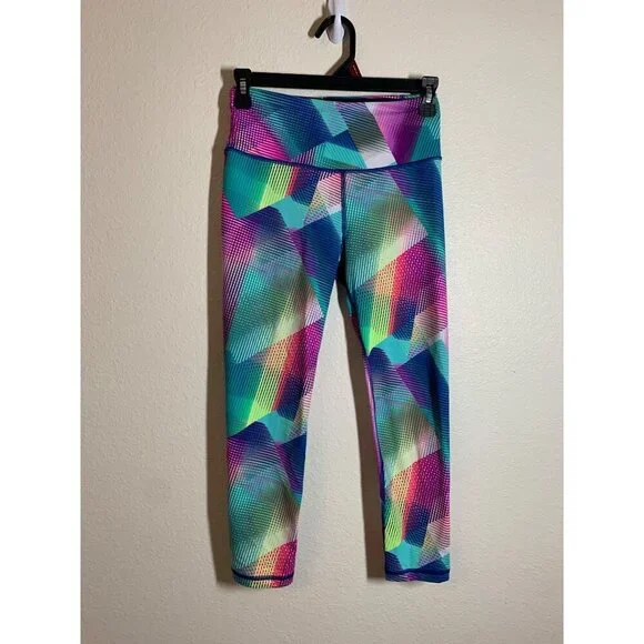 Victoria's Secret Sport Knockout Capri Leggings Women's Size XS Geometric Yoga - Picture 1 of 7
